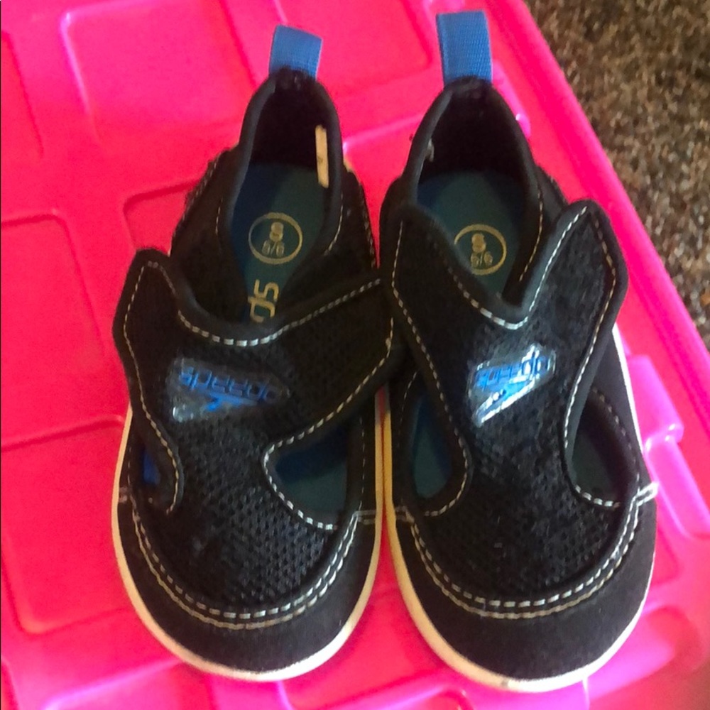 Water shoes
